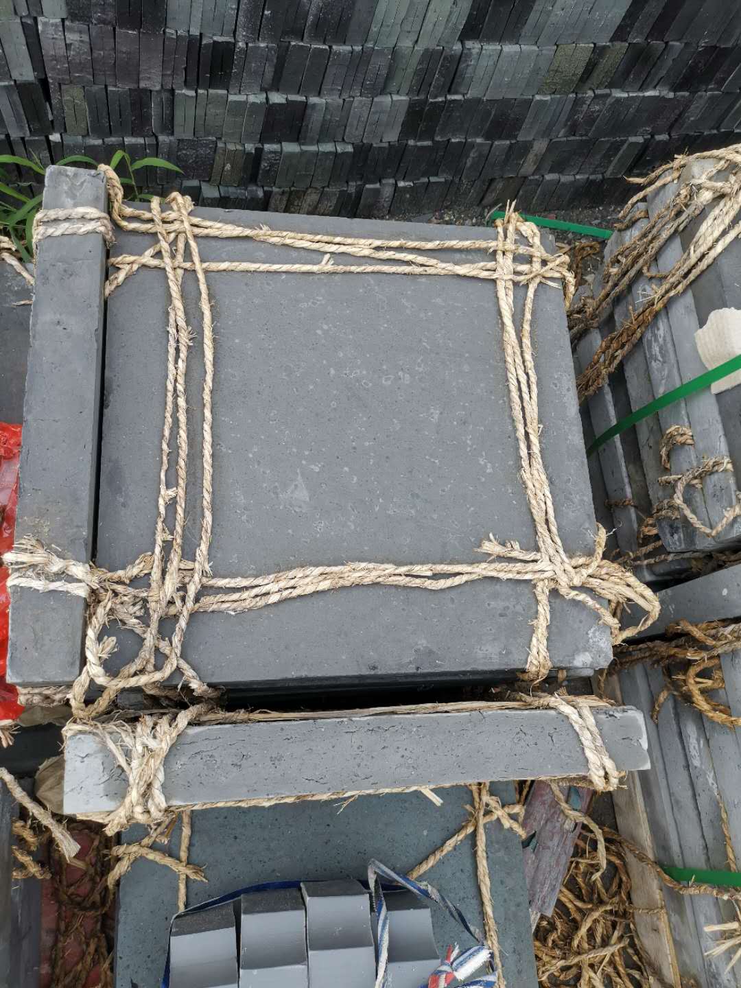 鋪地方磚